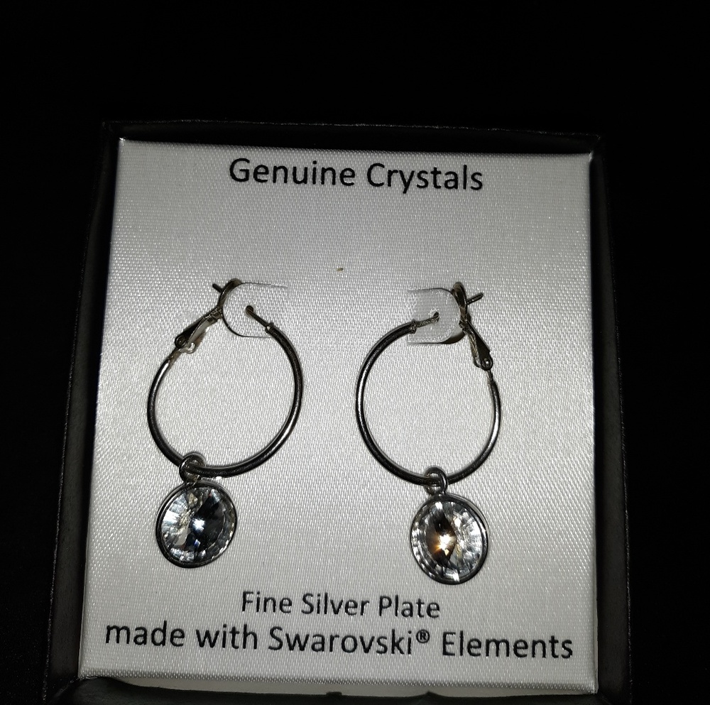 Silver plated and Swarovski crystals earings